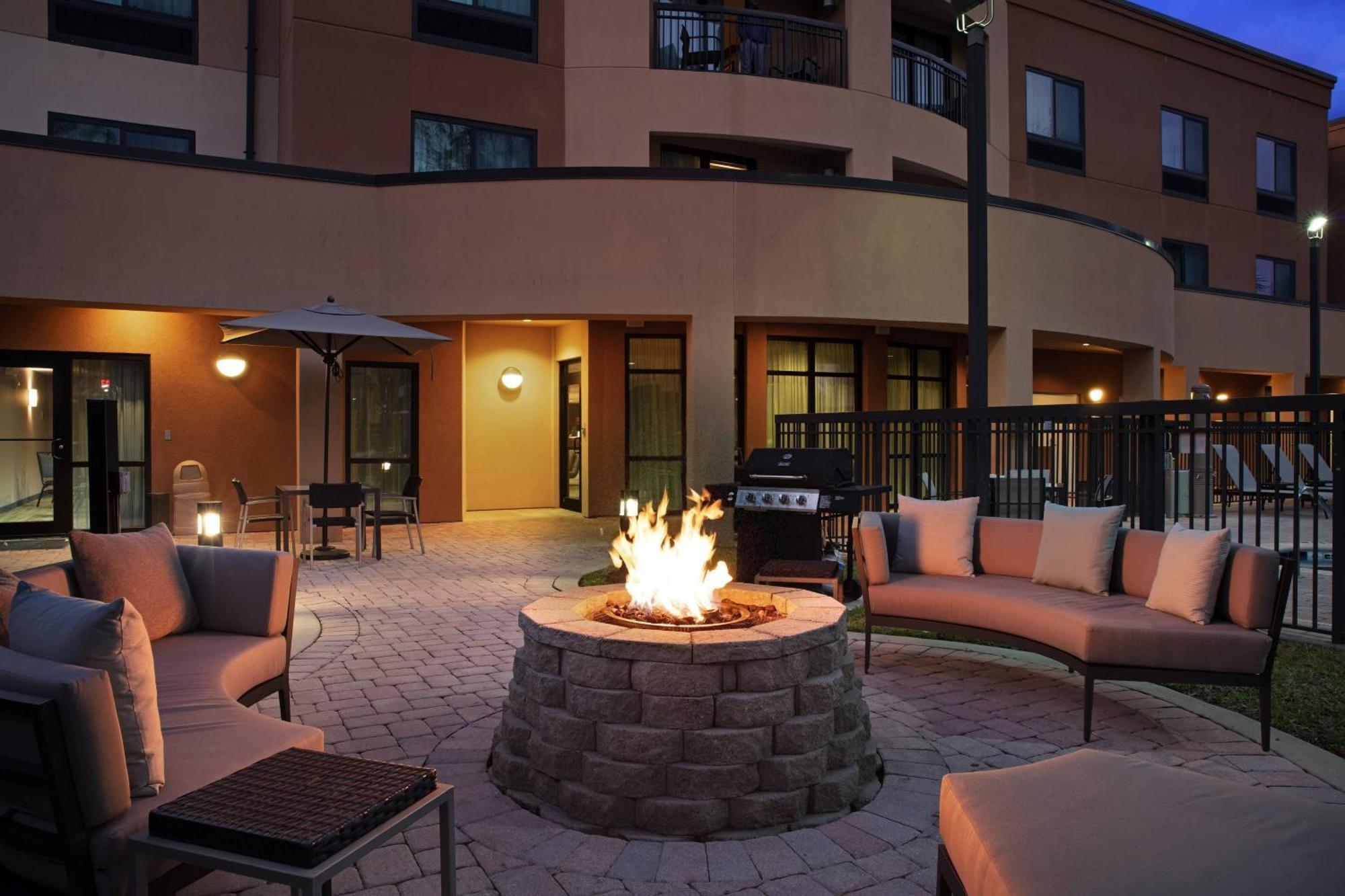 Courtyard By Marriott St. Augustine I-95 Hotel Exterior photo